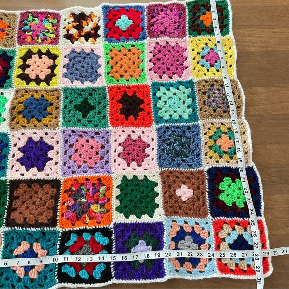 Vintage BABY Handmade Hand Crocheted Granny Square Flower Garden Blanket Afghan - Picture 5 of 5